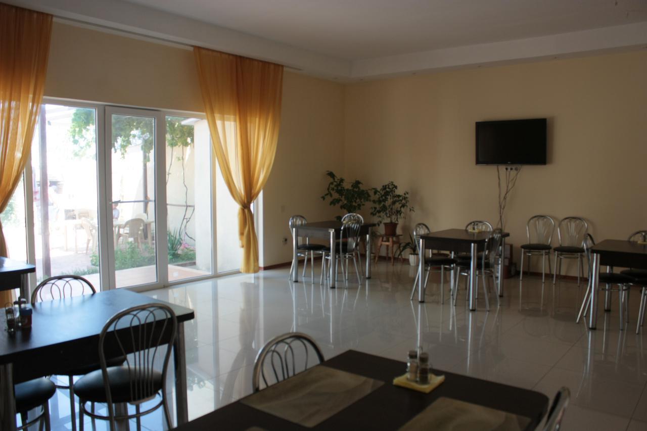 Akvitaniya Mini-Hotel ซาโตกา ภายนอก รูปภาพ