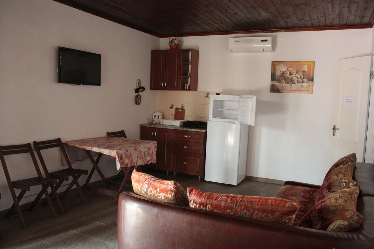Akvitaniya Mini-Hotel ซาโตกา ภายนอก รูปภาพ