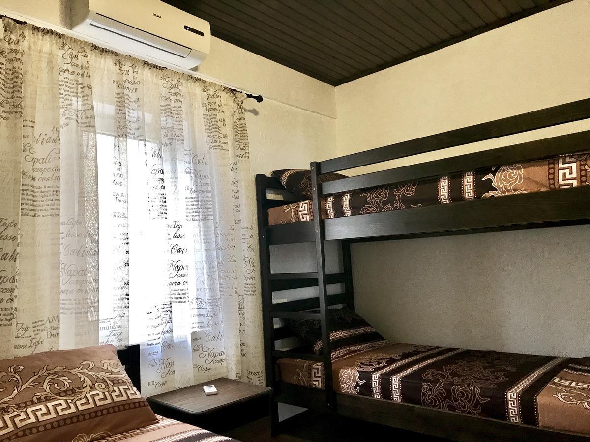 Akvitaniya Mini-Hotel ซาโตกา ภายนอก รูปภาพ